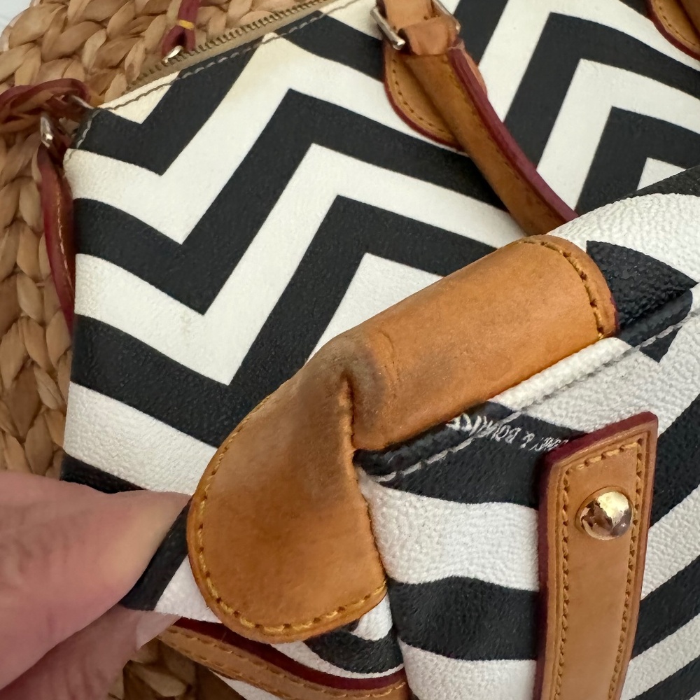 Dooney & Bourke Chevron Leather Satchel Bag Black and White Geometric - Picture 5 of 9